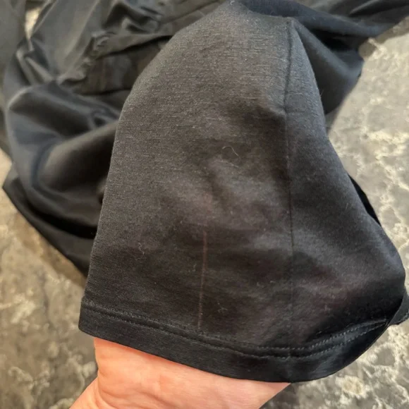 Gucci Cotton Top V Neck With Beautiful Detail & Slight Ruching - Picture 12 of 13